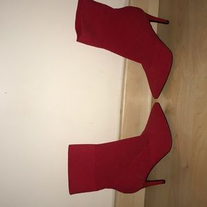 Red fabric pumps